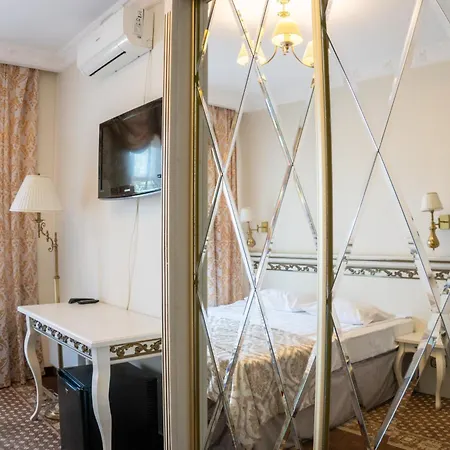 Royal 4* Kyiv