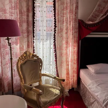 Royal 4* Kyiv