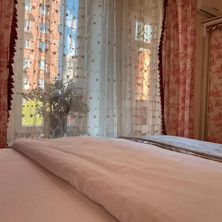 Royal Hotel