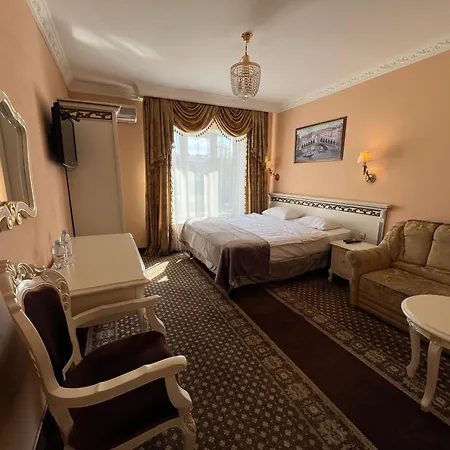 Royal Hotel 4*