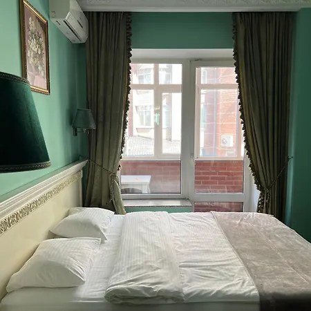 Royal Hotel