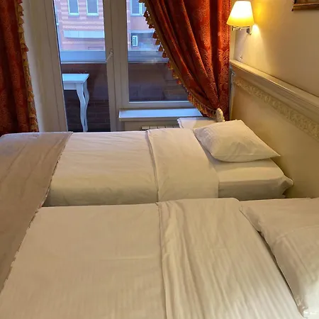 Royal Hotel