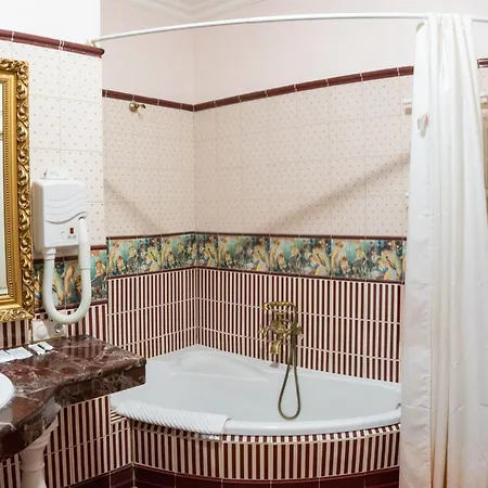 Hotel Royal 4*